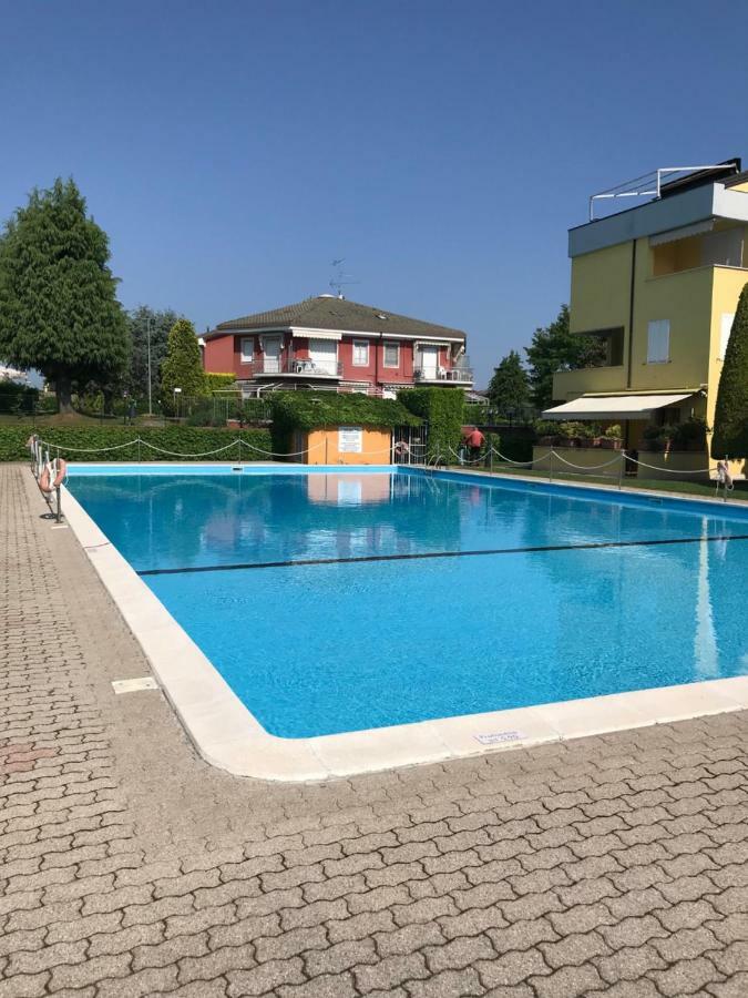 Appartamento Garden Сирмионе Экстерьер фото